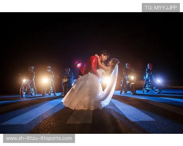 马德里德赛前现巨型求婚TIFO足球流氓变身浪漫骑士上演惊喜浪漫瞬间